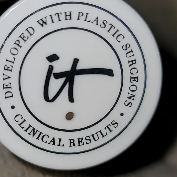 IT cosmetics heavenly skin New ( opened but put back in tube, Never used - Picture 5 of 5